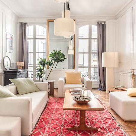Appartamento Outstanding Parisian Flat In Heart Of Paris Center Esterno foto