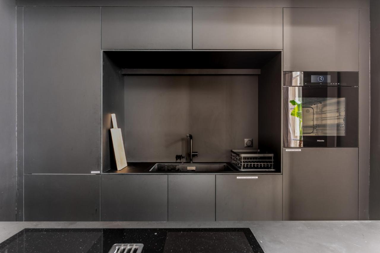 Appartamento Outstanding Parisian Flat In Heart Of Paris Center Esterno foto