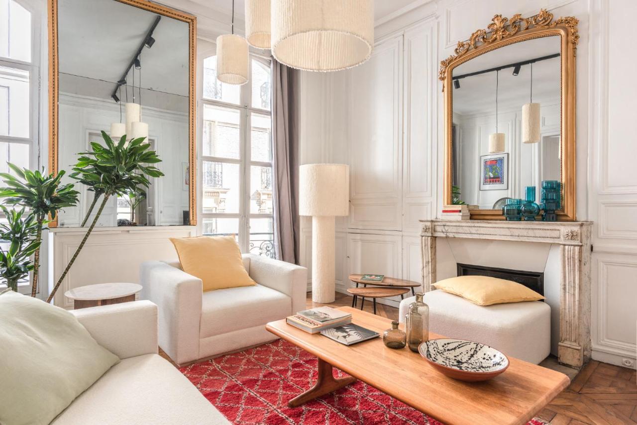 Appartamento Outstanding Parisian Flat In Heart Of Paris Center Esterno foto