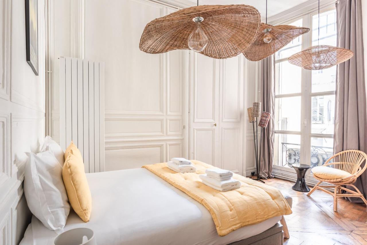 Appartamento Outstanding Parisian Flat In Heart Of Paris Center Esterno foto
