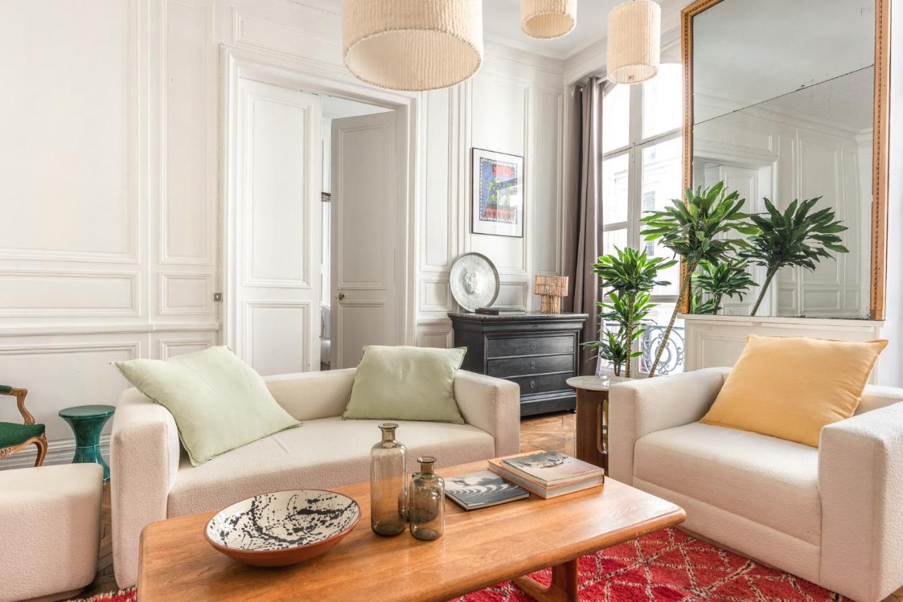 Appartamento Outstanding Parisian Flat In Heart Of Paris Center Esterno foto